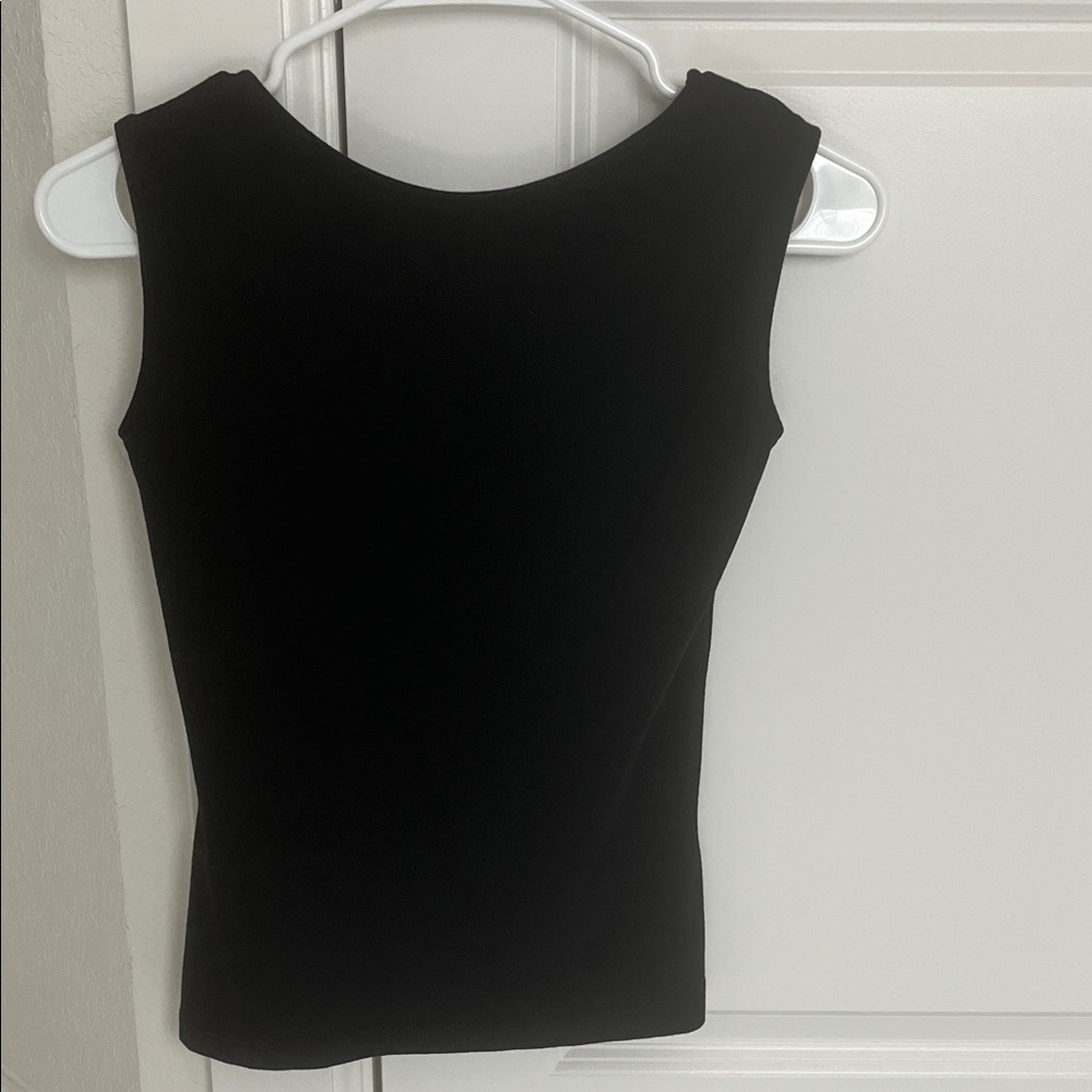 Black Tee